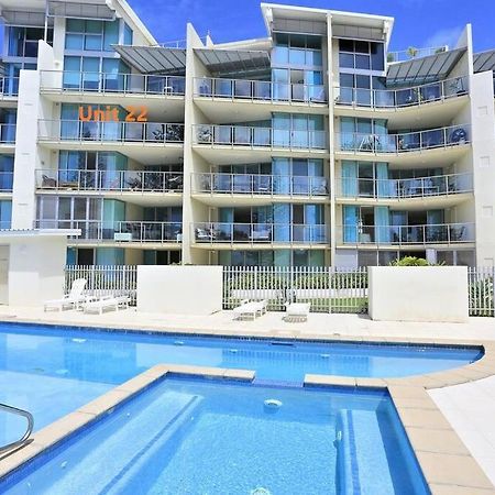 Dwell @ 22, Oceanfront Apartment Bargara Ngoại thất bức ảnh