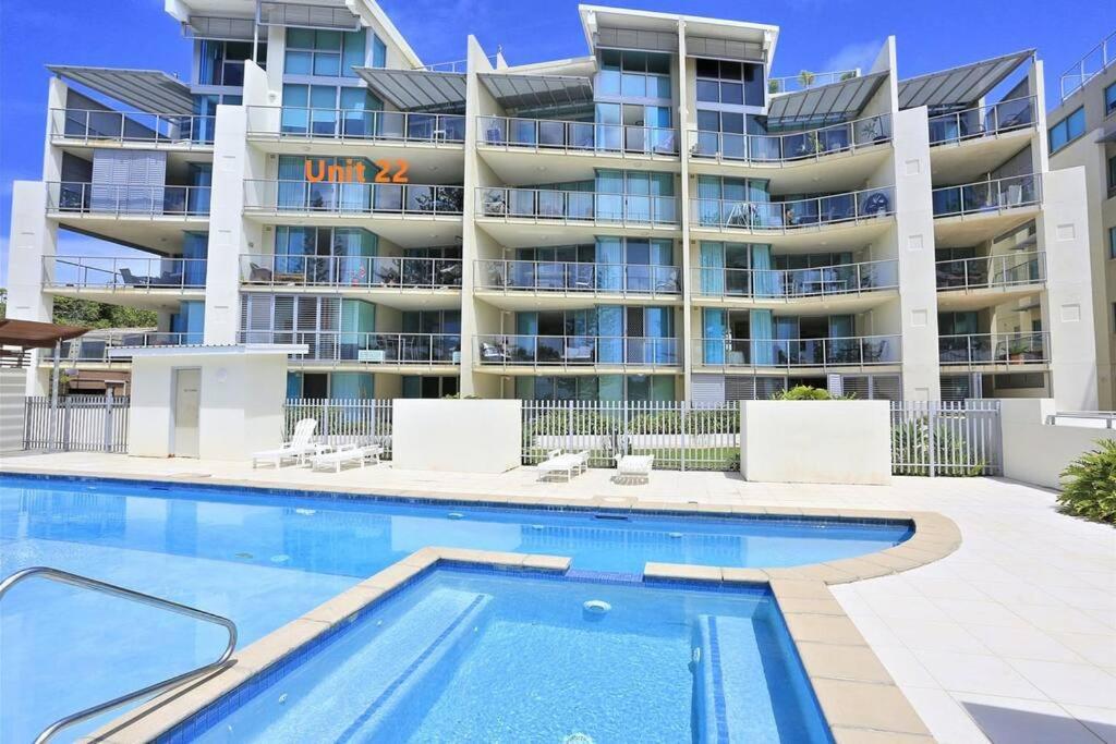 Dwell @ 22, Oceanfront Apartment Bargara Ngoại thất bức ảnh